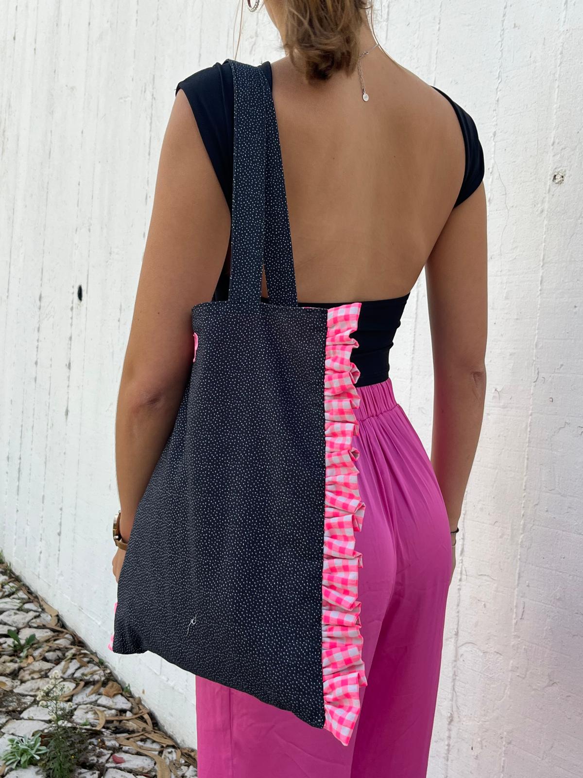Tote bag com folhos na laterial