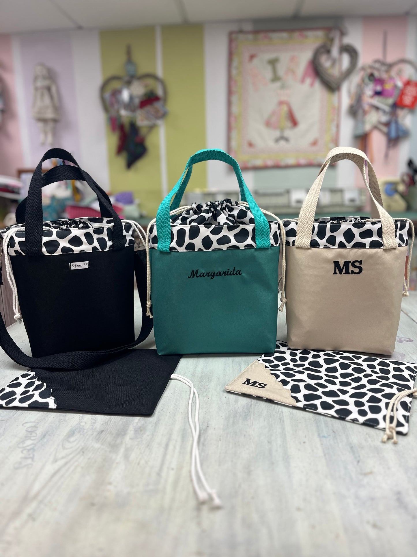 Lancheira com cordão