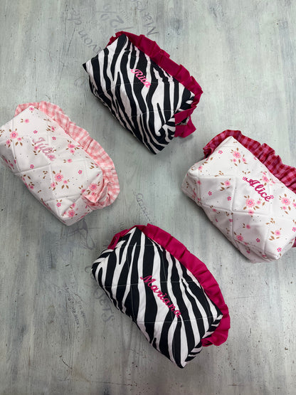 Necessaire com folhos