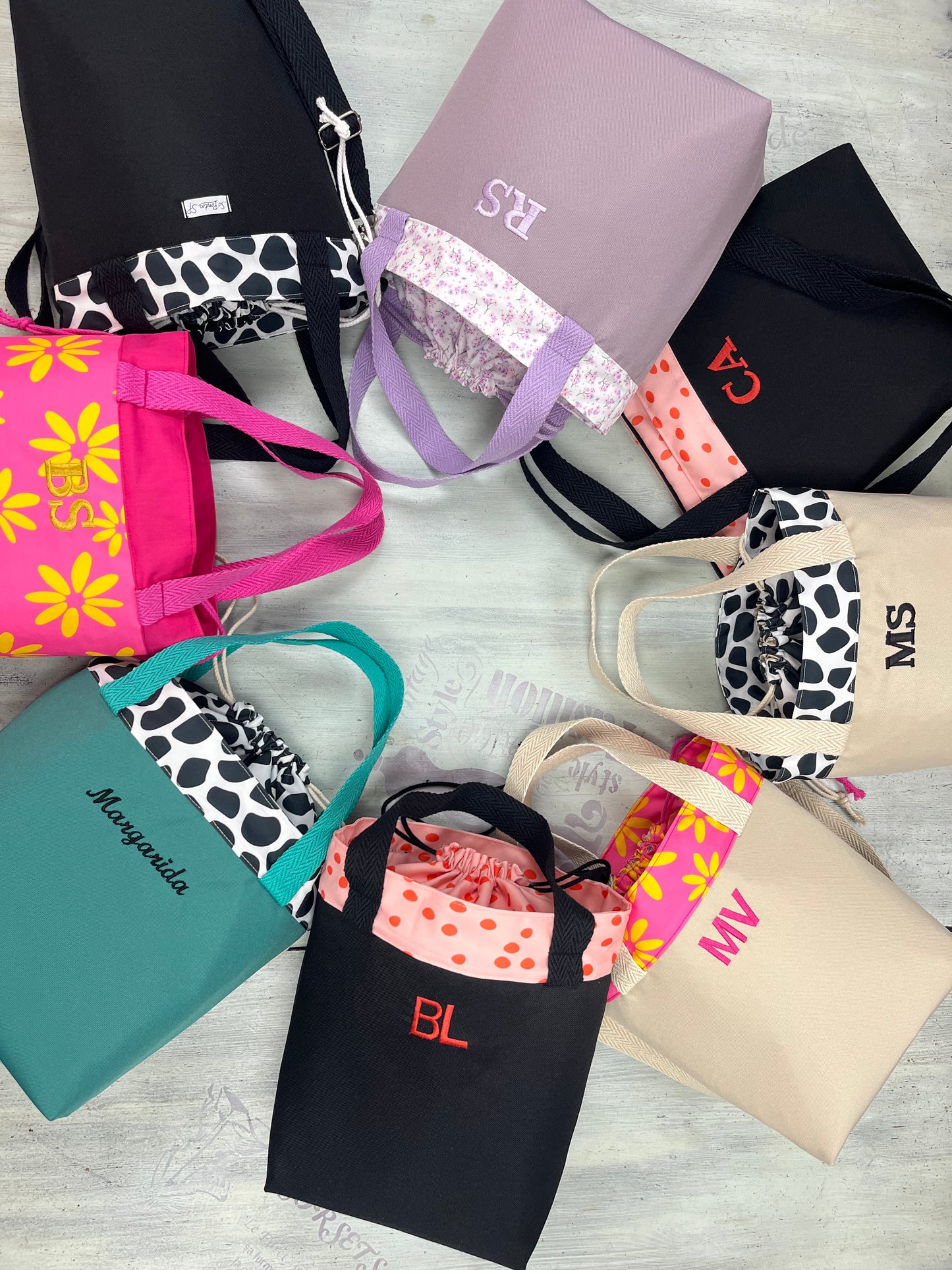 Lancheira com cordão