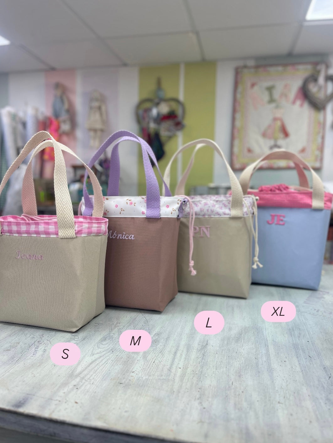 Lancheira com cordão