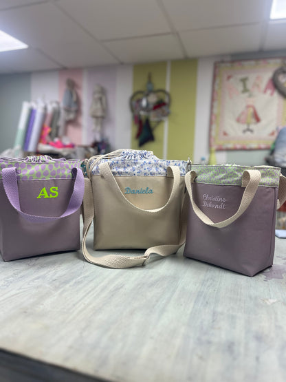 Lancheira com cordão