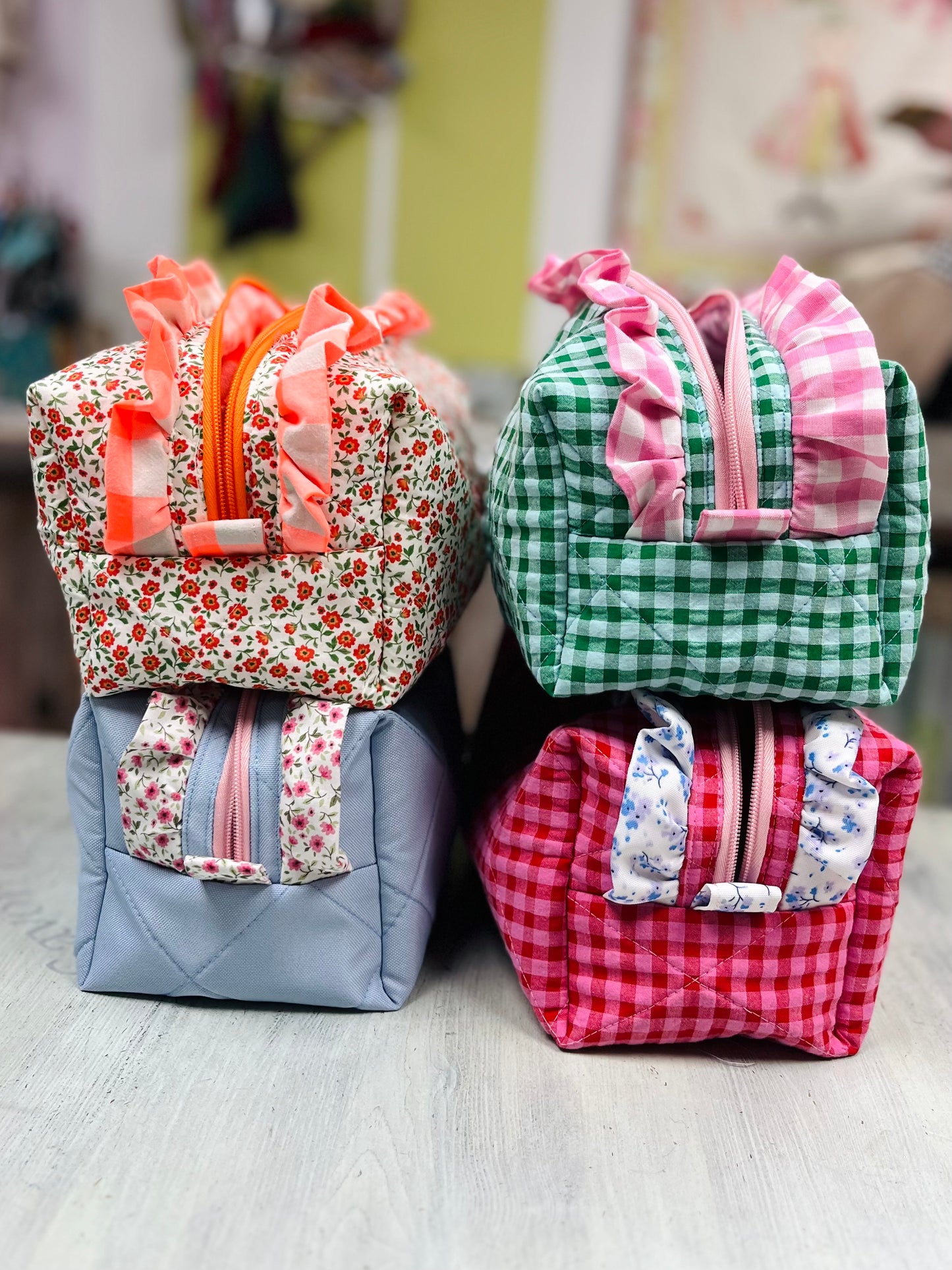 Necessaire com folhos