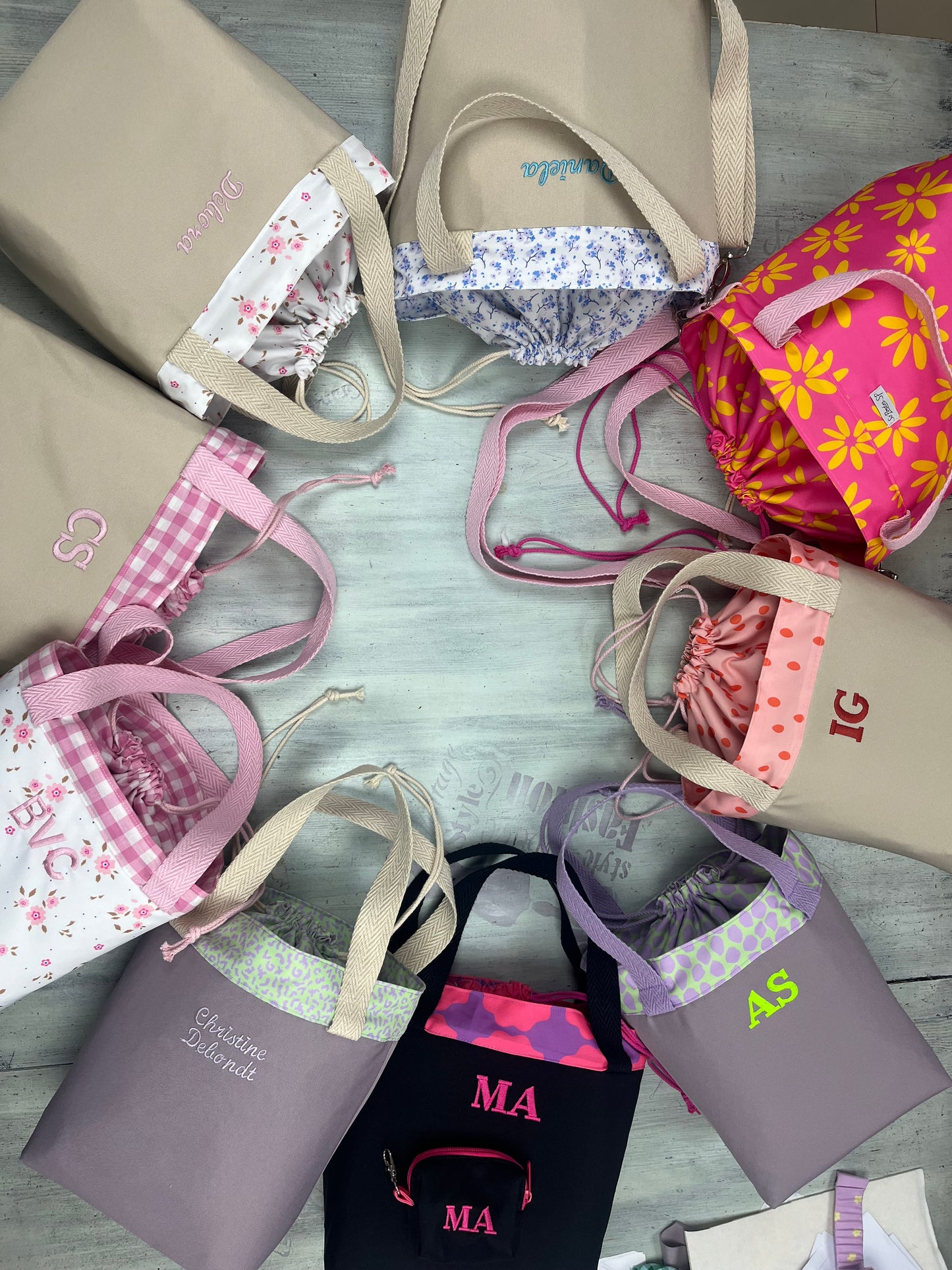 Lancheira com cordão