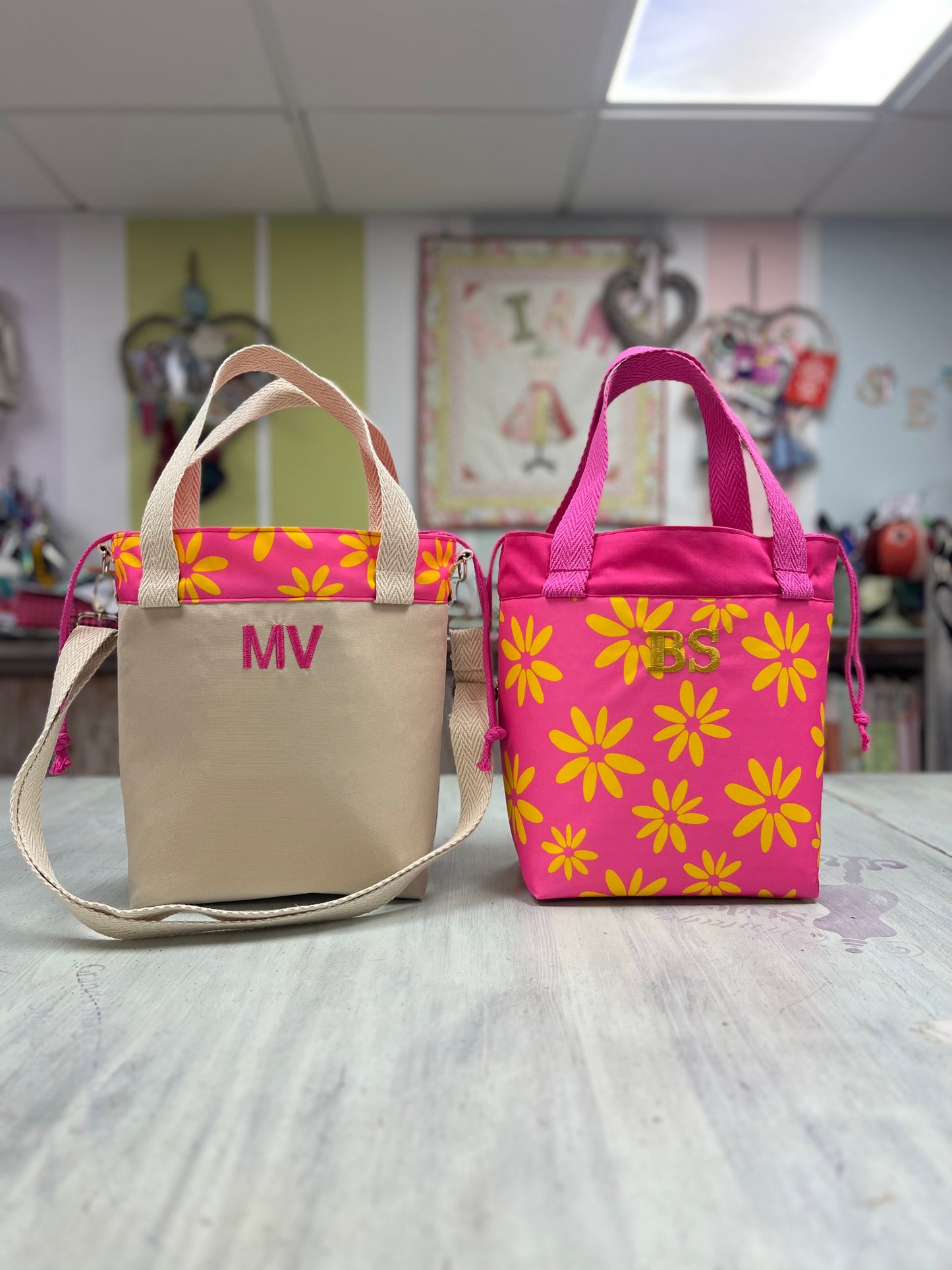 Lancheira com cordão