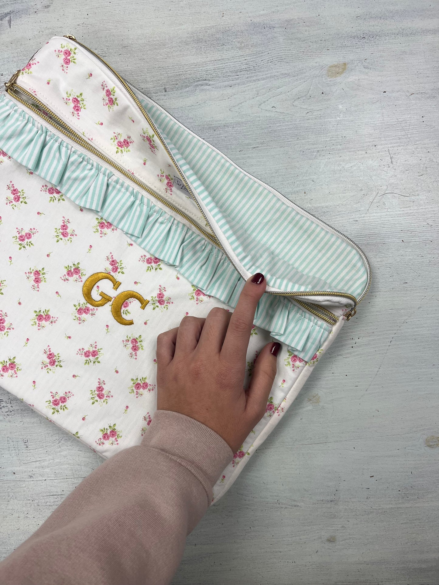 Bolsa para portátil / tablet com fecho frontal